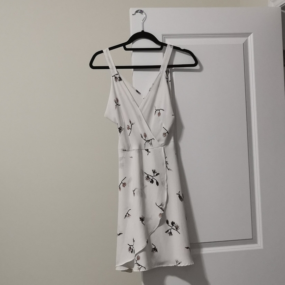 Dynamite Floral Wrap Dress - Picture 1 of 2